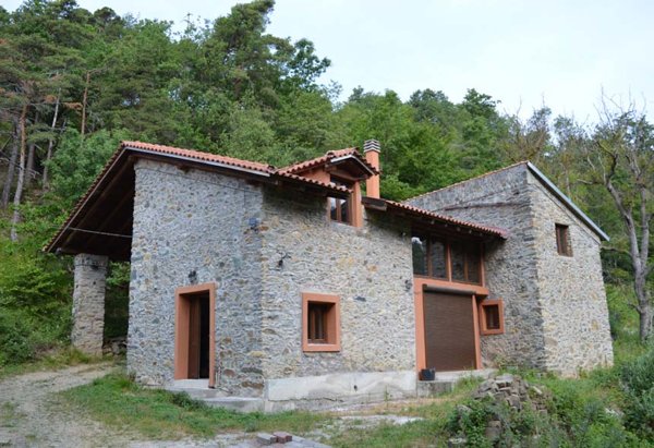casa indipendente in vendita a Giusvalla