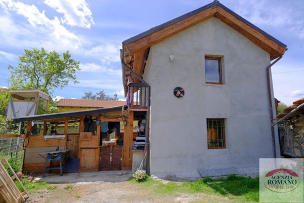 casa indipendente in vendita a Giusvalla