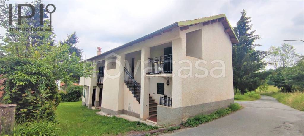 casa indipendente in vendita a Giusvalla
