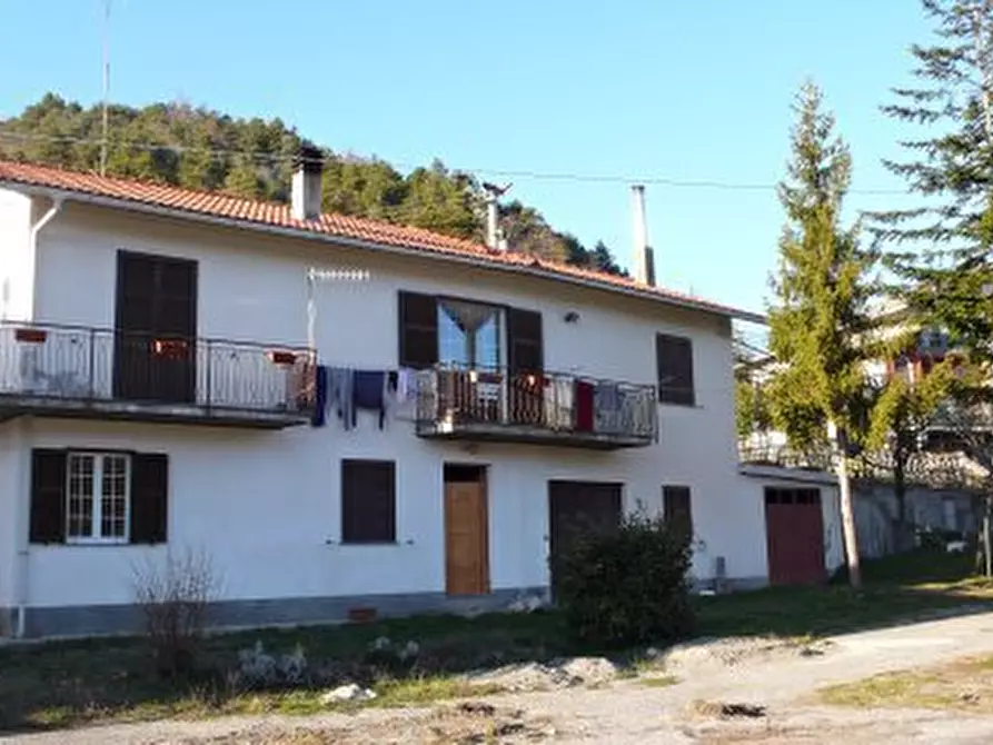 casa indipendente in vendita a Giusvalla