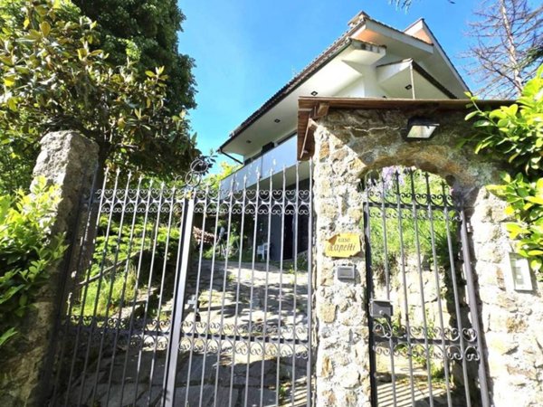 casa indipendente in vendita a Giusvalla