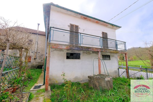 casa indipendente in vendita a Giusvalla