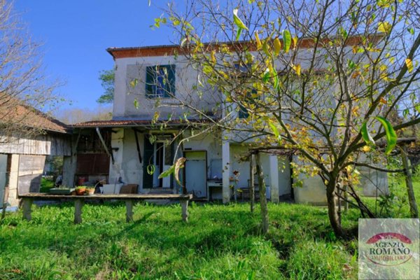casa indipendente in vendita a Giusvalla