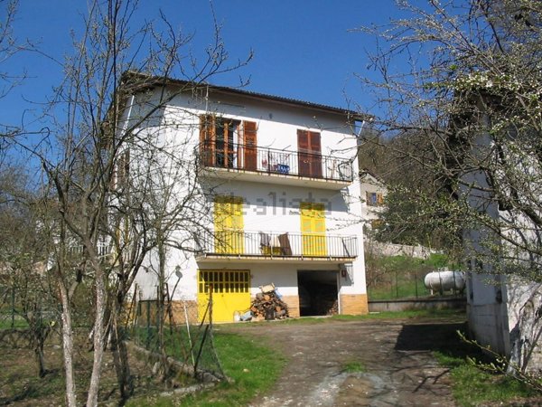 appartamento in vendita a Giusvalla