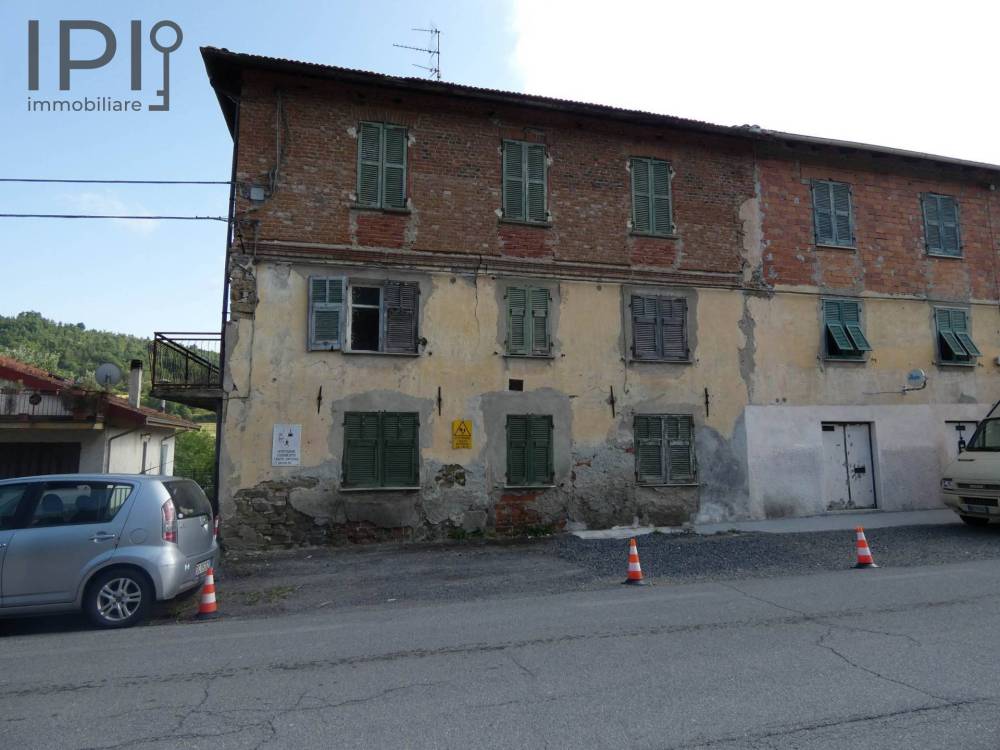 casa indipendente in vendita a Giusvalla