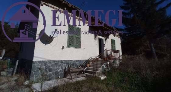 appartamento in vendita a Giusvalla