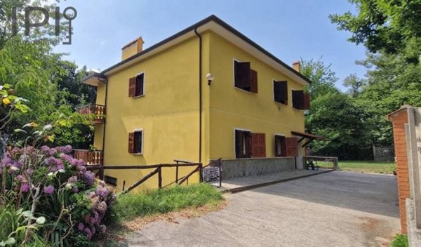 casa indipendente in vendita a Giusvalla