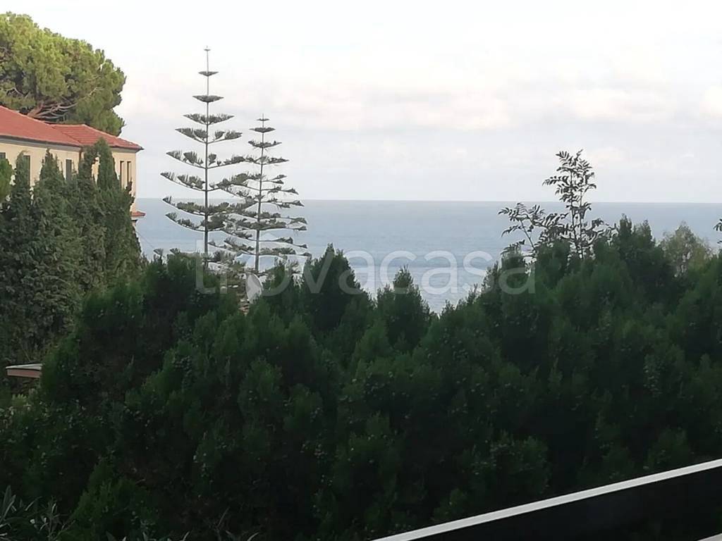 appartamento in vendita a Laigueglia