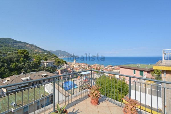 casa indipendente in vendita a Laigueglia