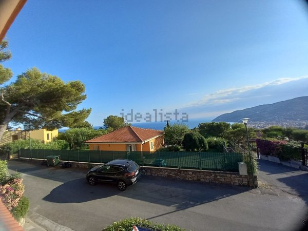 pentavano in vendita a Laigueglia