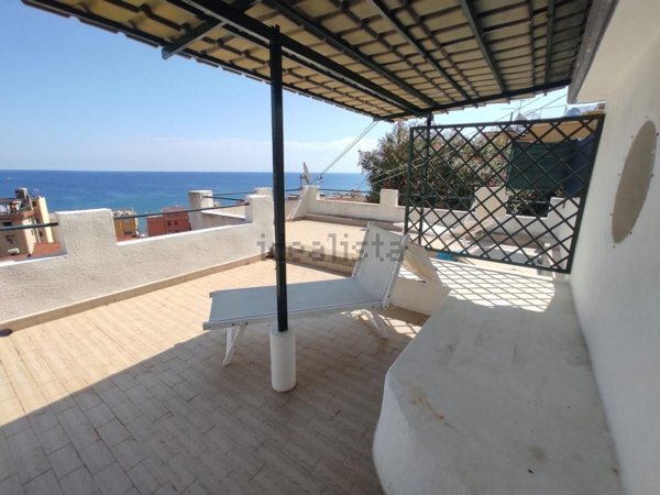 casa indipendente in vendita a Laigueglia