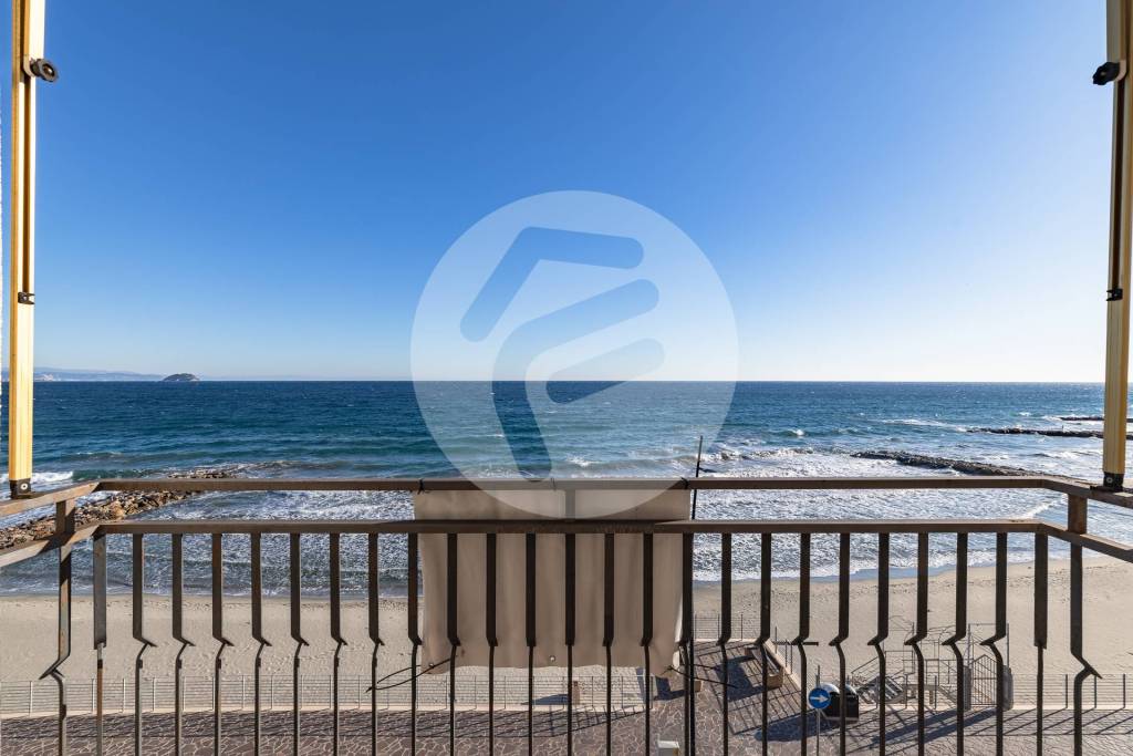 appartamento in vendita a Laigueglia