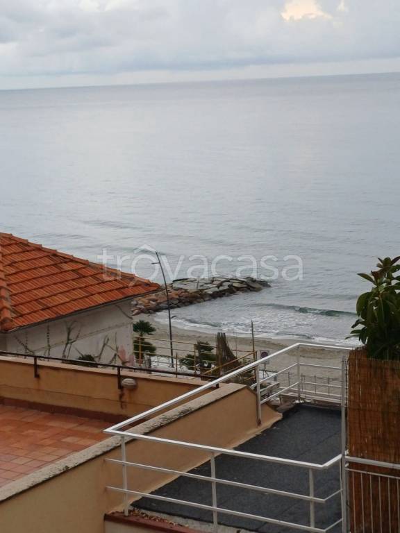 appartamento in vendita a Laigueglia