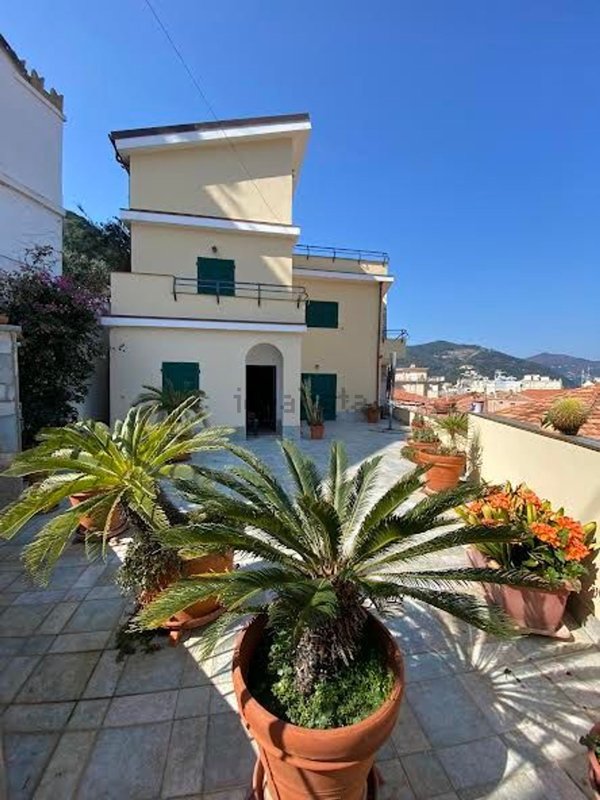 casa indipendente in vendita a Laigueglia