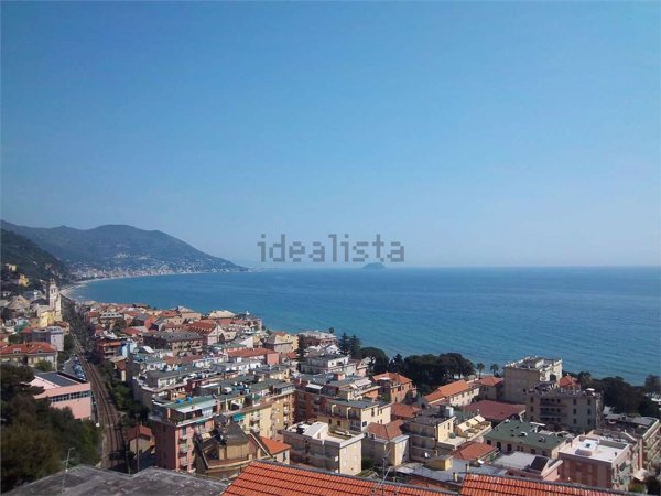 casa indipendente in vendita a Laigueglia