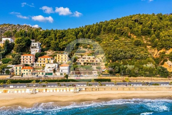appartamento in vendita a Laigueglia