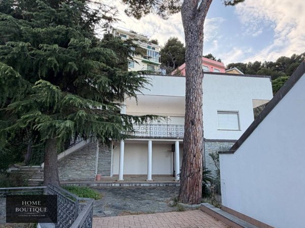 casa indipendente in vendita a Laigueglia