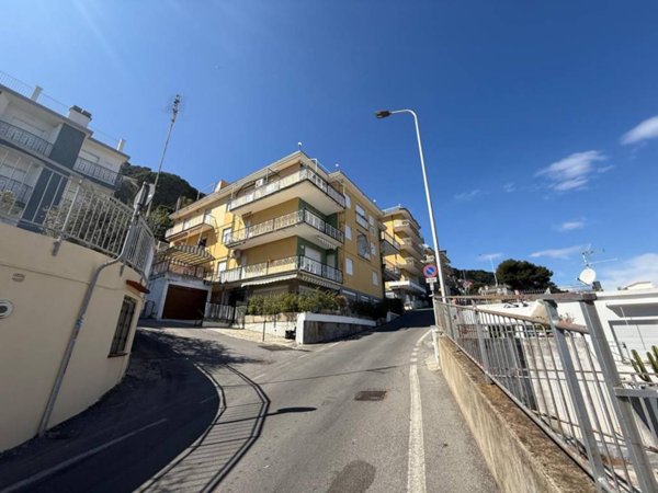 appartamento in vendita a Laigueglia