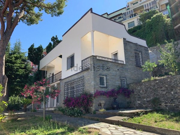 casa indipendente in vendita a Laigueglia