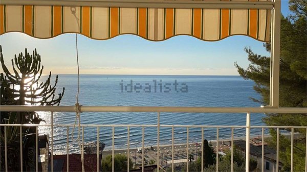 casa indipendente in vendita a Laigueglia