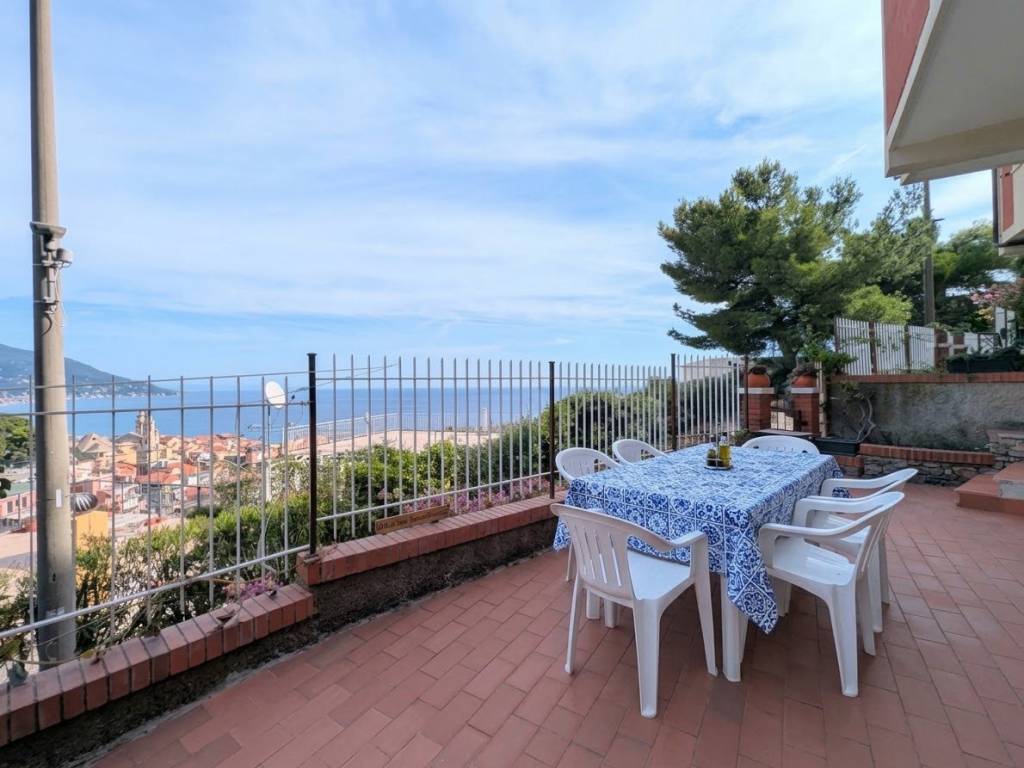 appartamento in vendita a Laigueglia