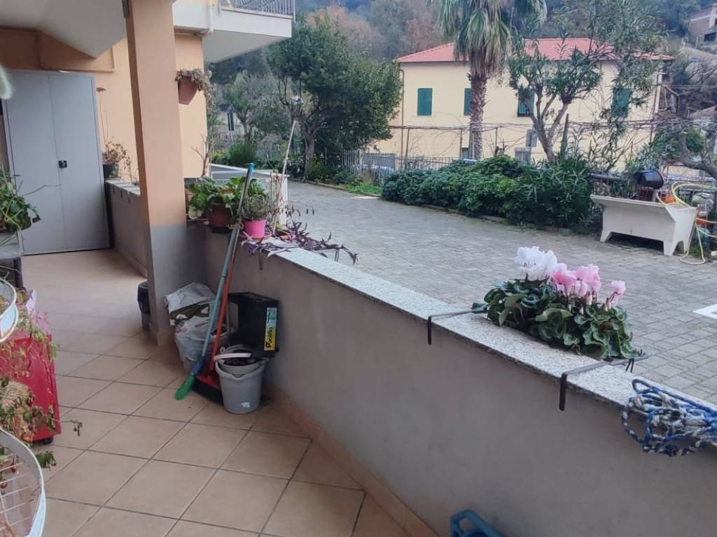 appartamento in vendita a Loano in zona Verzi