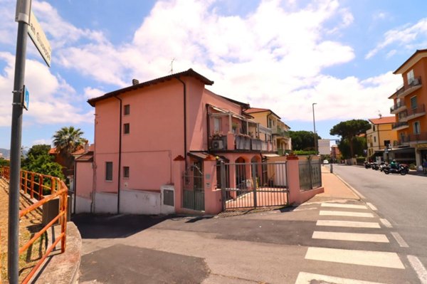 appartamento in vendita a Loano