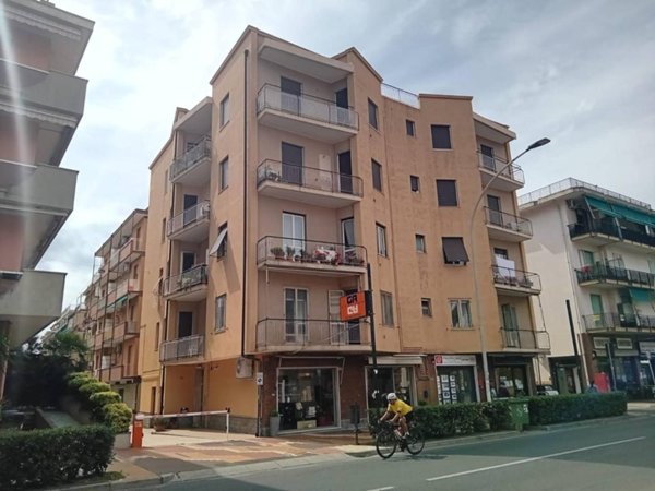 appartamento in vendita a Loano