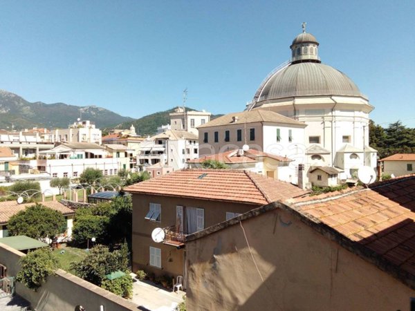 ufficio in vendita a Loano