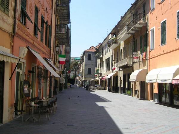 appartamento in vendita a Loano