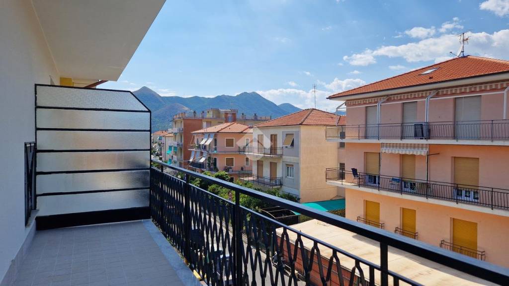 appartamento in vendita a Loano