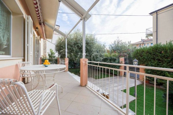 casa indipendente in vendita a Loano