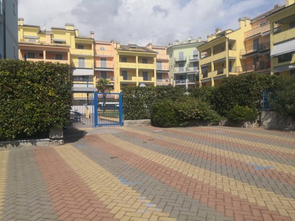 casa indipendente in vendita a Loano