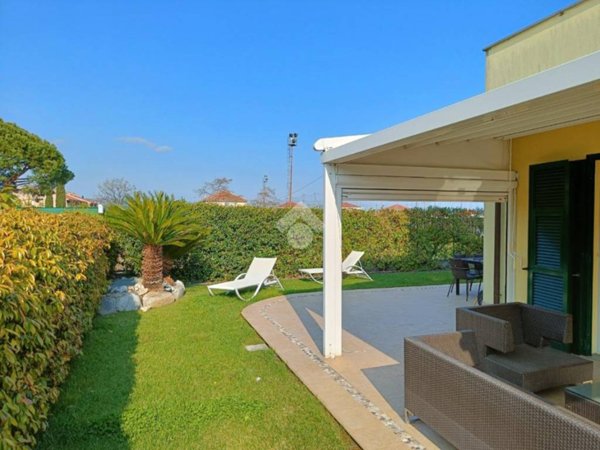 casa indipendente in vendita a Loano