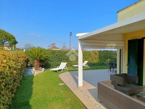 casa indipendente in vendita a Loano