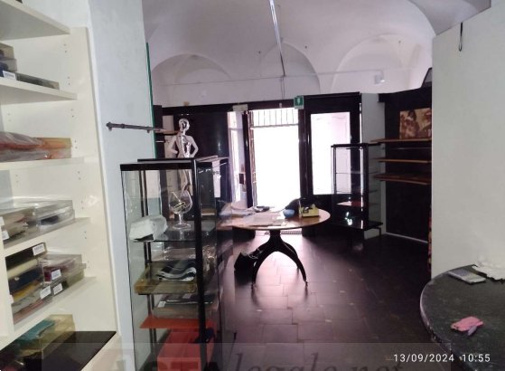 negozio in vendita a Loano