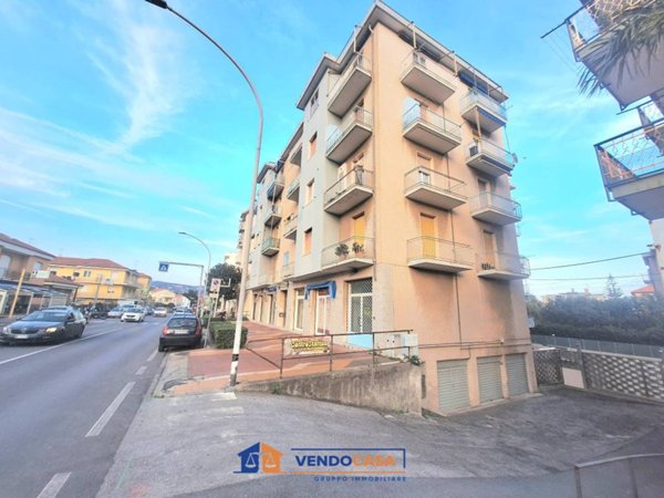 appartamento in vendita a Loano