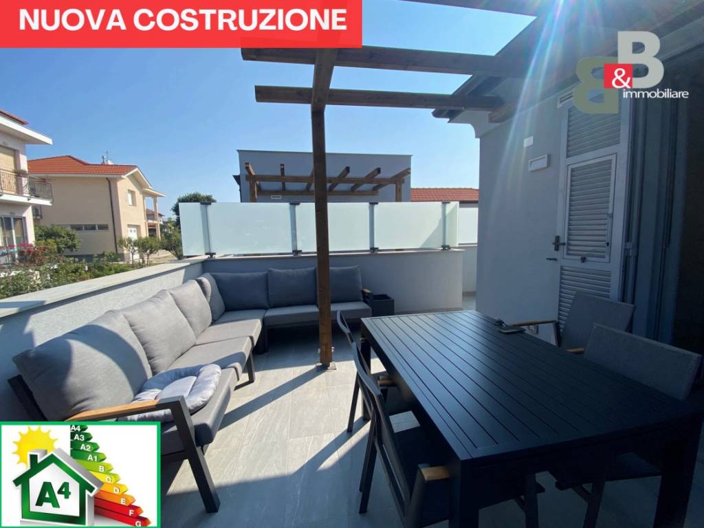 casa indipendente in vendita a Loano