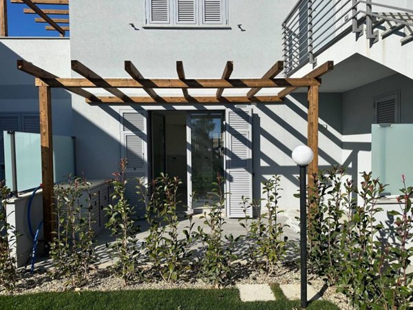 casa indipendente in vendita a Loano