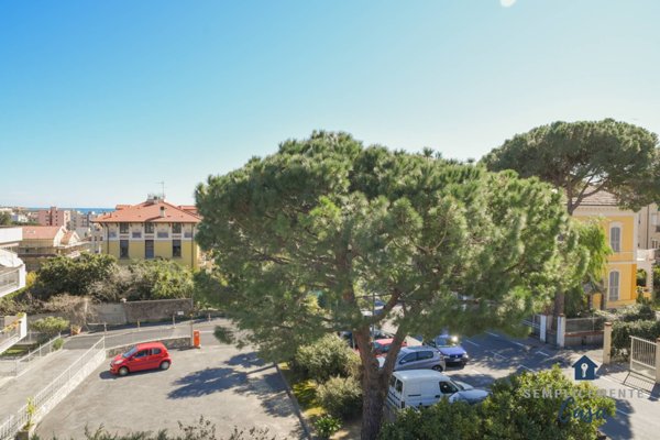 casa indipendente in vendita a Loano