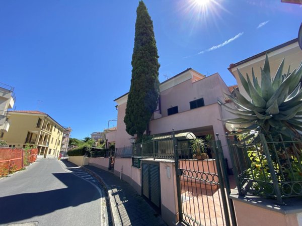 appartamento in vendita a Loano