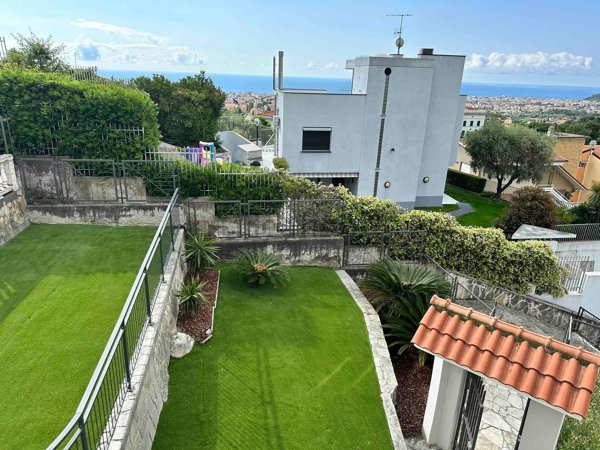 appartamento in vendita a Loano