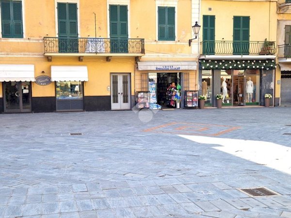 negozio in vendita a Loano