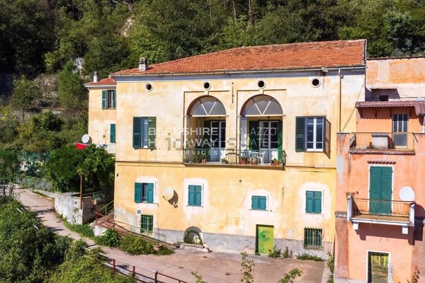 appartamento in vendita a Loano in zona Verzi