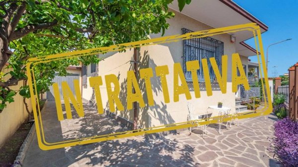 casa indipendente in vendita a Loano
