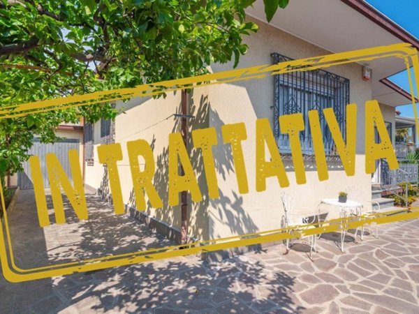casa indipendente in vendita a Loano