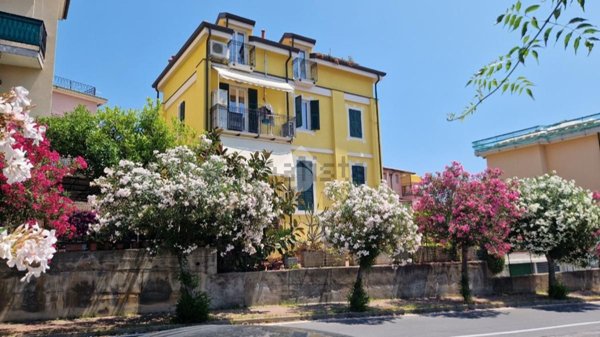appartamento in vendita a Loano