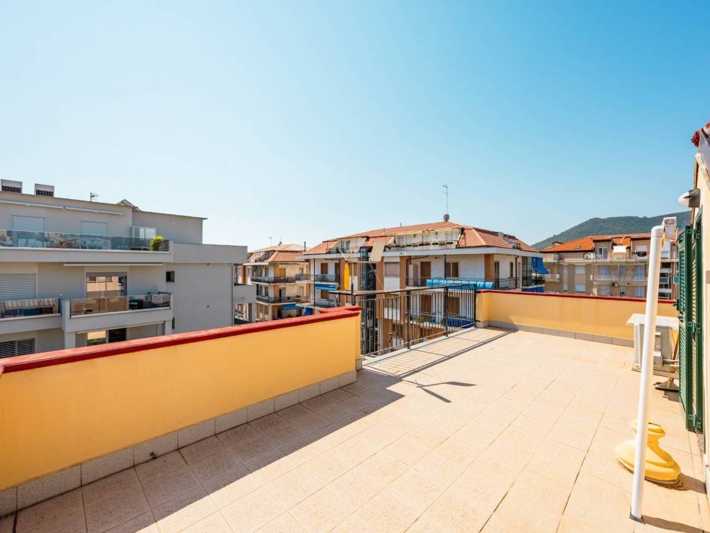appartamento in vendita a Loano