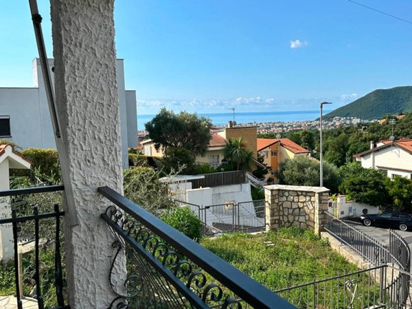appartamento in vendita a Loano