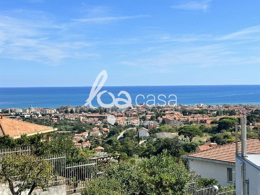 appartamento in vendita a Loano